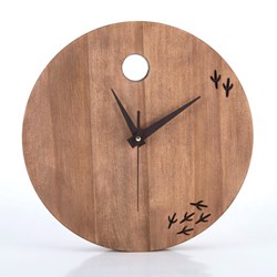 Clock The bird has left the clock